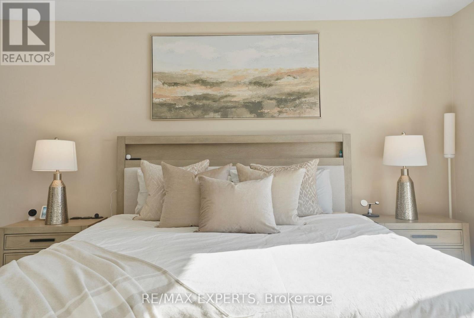 10 Augustus Terrace, Toronto, Ontario  M8Z 0E4 - Photo 13 - W12879332