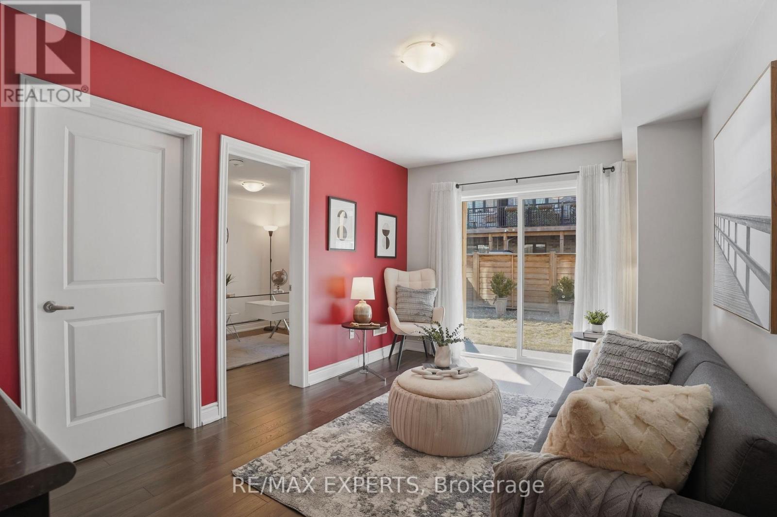 10 Augustus Terrace, Toronto, Ontario  M8Z 0E4 - Photo 27 - W12879332