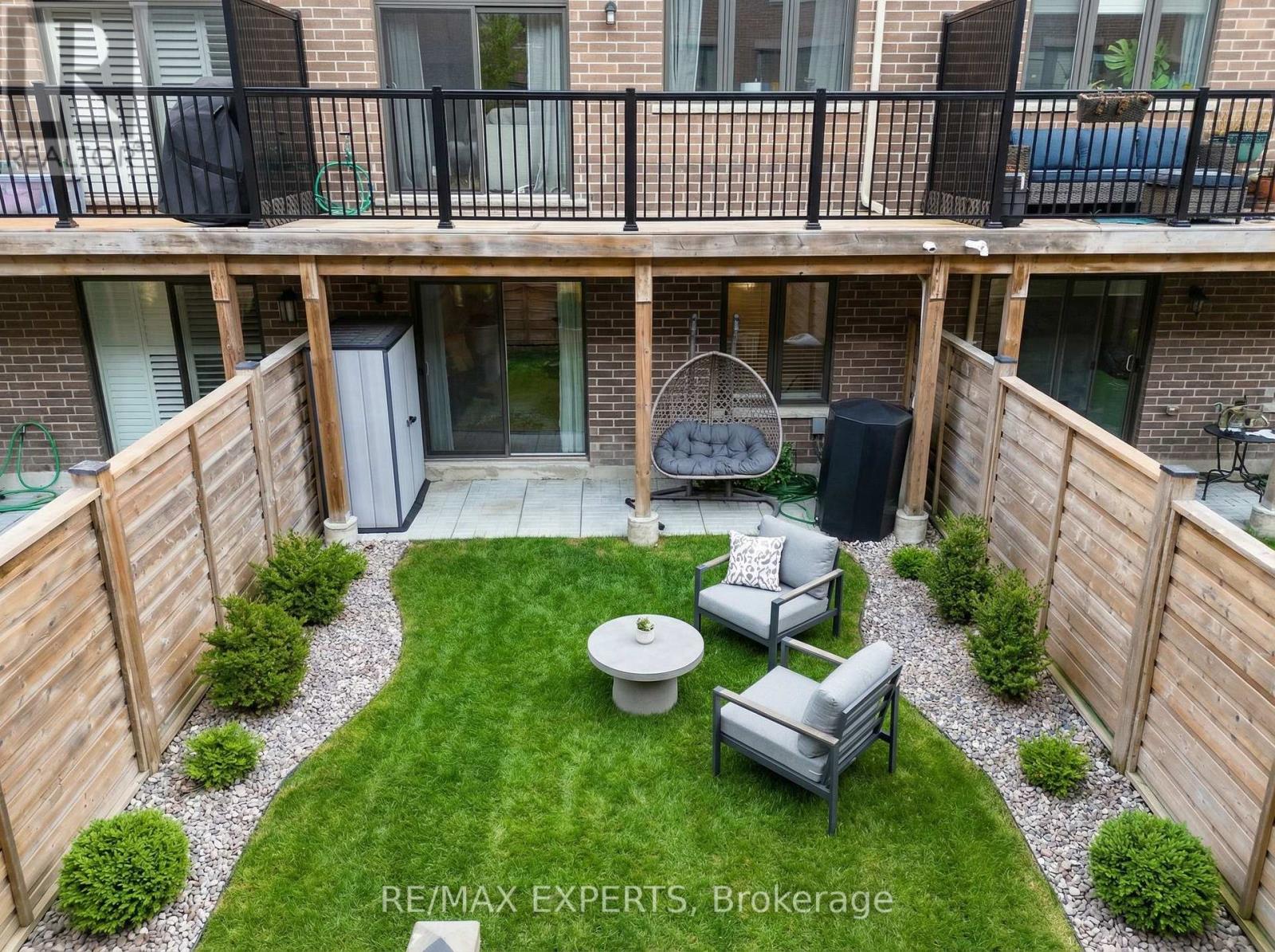 10 Augustus Terrace, Toronto, Ontario  M8Z 0E4 - Photo 37 - W12879332