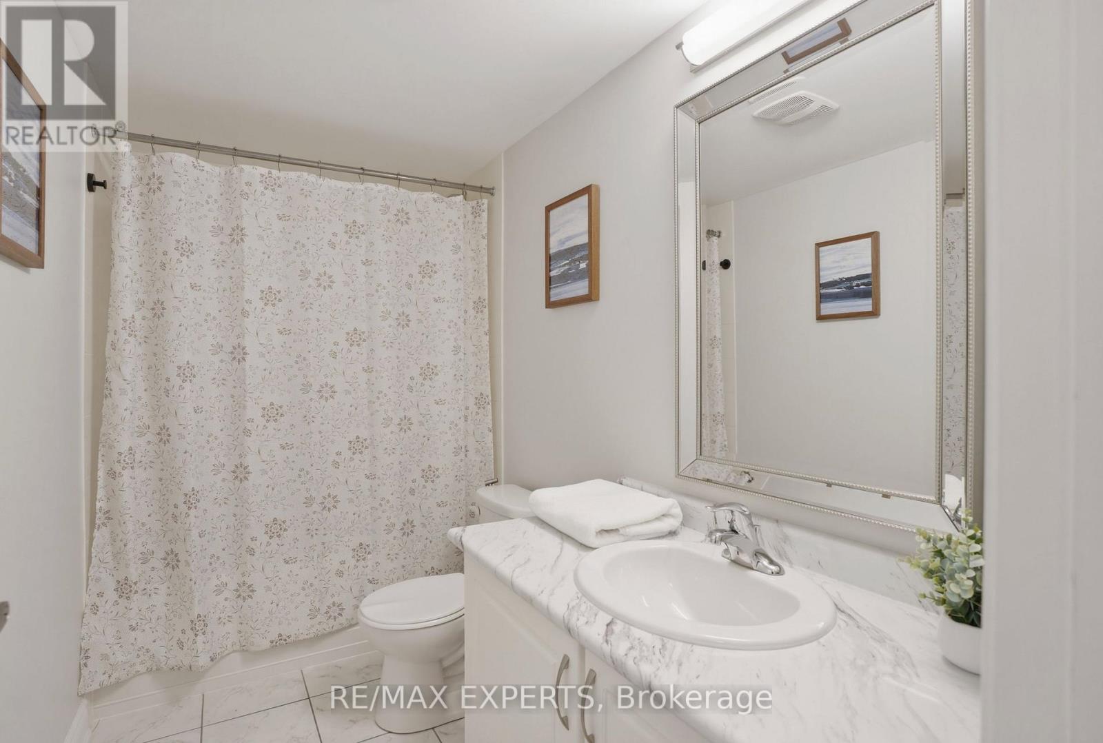 10 Augustus Terrace, Toronto, Ontario  M8Z 0E4 - Photo 31 - W12879332