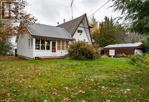 388 Crescent Road, Strong, Ontario  P0A 1Z0 - Photo 2 - X12879816