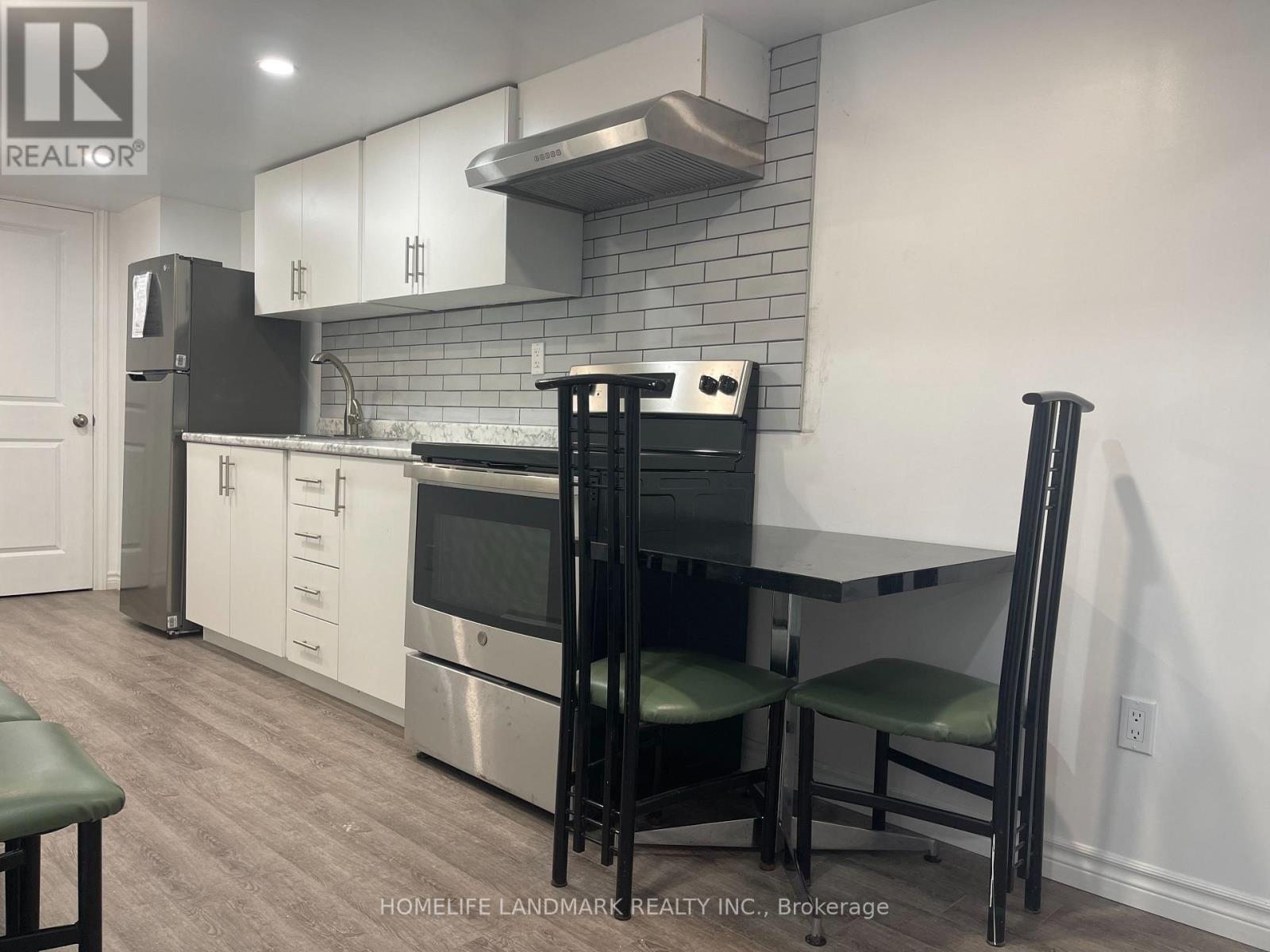 Lower - 184 Wilson Street, Hamilton (Beasley), Ontario  L8R 1E4 - Photo 10 - X12879828