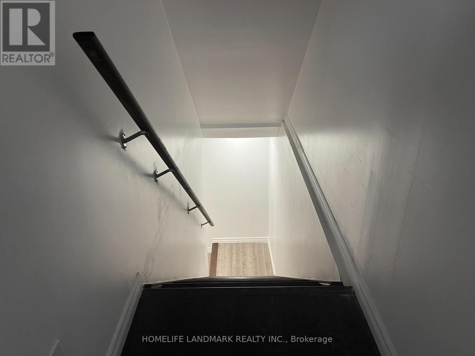 Lower - 184 Wilson Street, Hamilton (Beasley), Ontario  L8R 1E4 - Photo 8 - X12879828