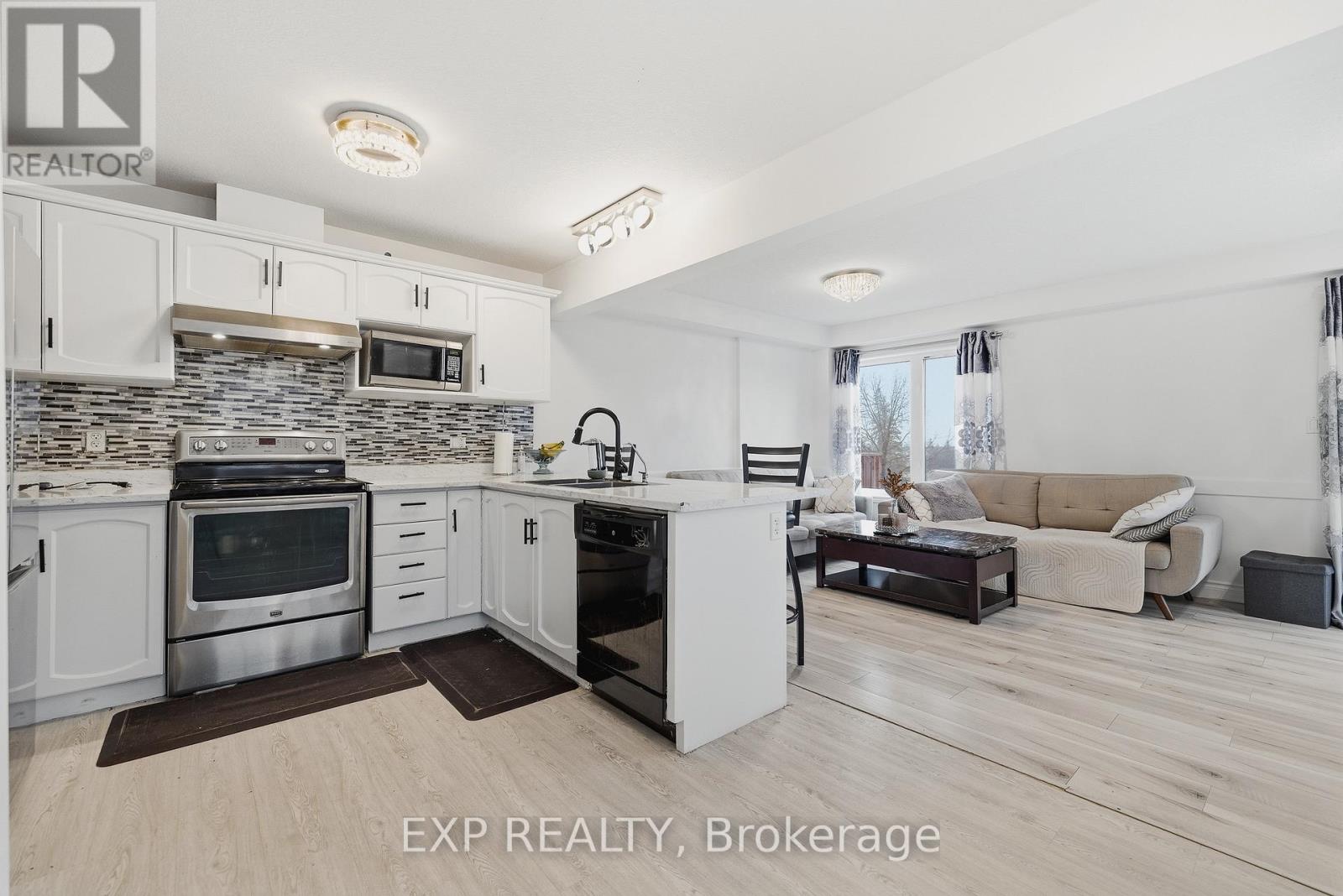 147 Kemp Crescent, Guelph, Ontario  N1E 0K1 - Photo 10 - X12879840