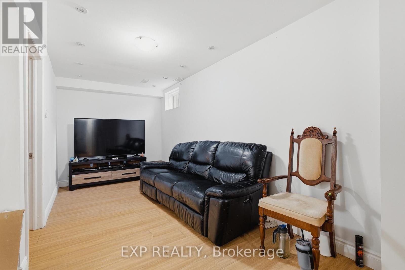 147 Kemp Crescent, Guelph, Ontario  N1E 0K1 - Photo 24 - X12879840