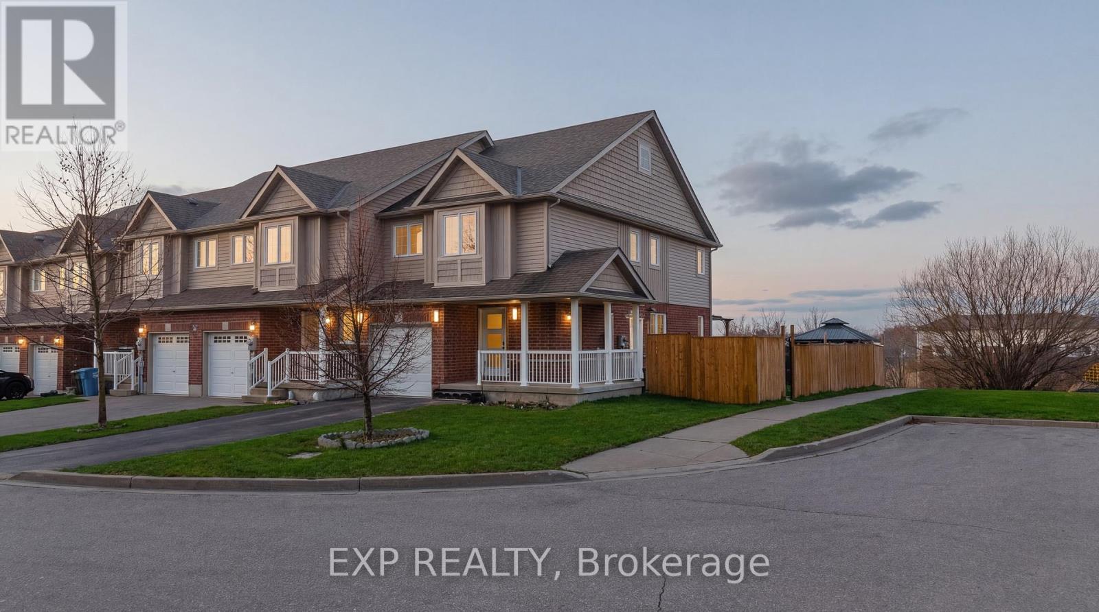 147 Kemp Crescent, Guelph, Ontario  N1E 0K1 - Photo 3 - X12879840