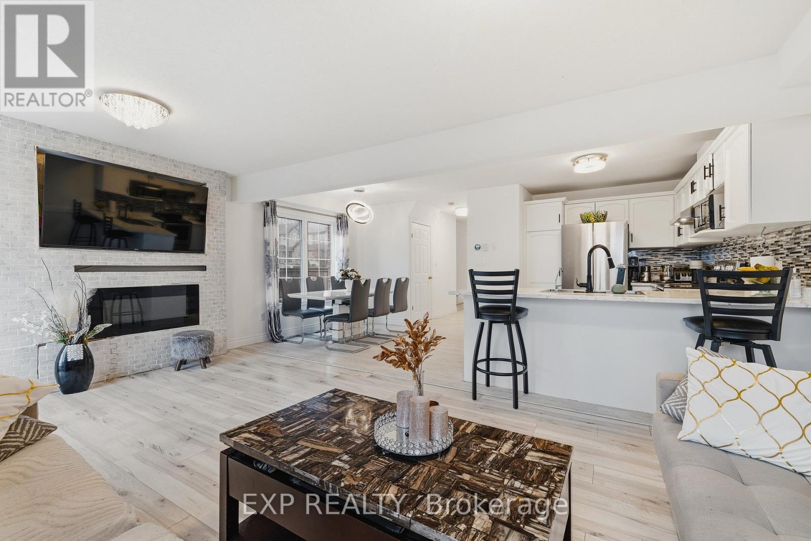 147 Kemp Crescent, Guelph, Ontario  N1E 0K1 - Photo 8 - X12879840