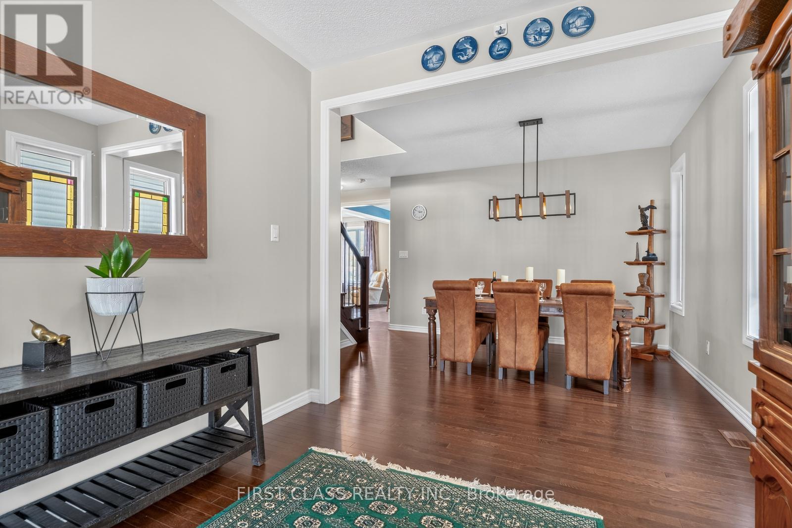 308 Autumnfield Street, Ottawa, Ontario  K2M 0J4 - Photo 3 - X12879916