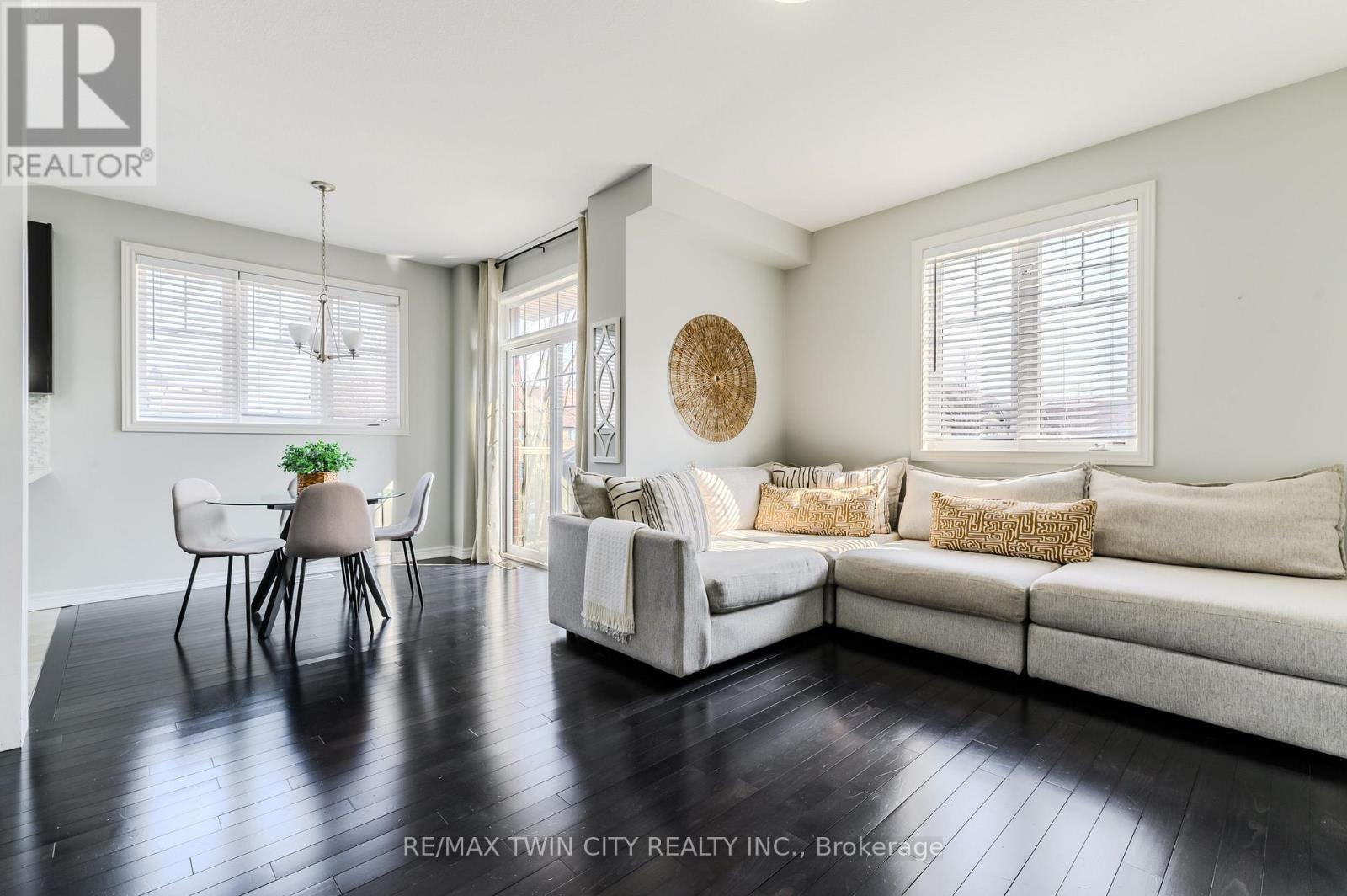 310 Fall Fair Way, Hamilton (Binbrook), Ontario  L0R 1C0 - Photo 11 - X12879926