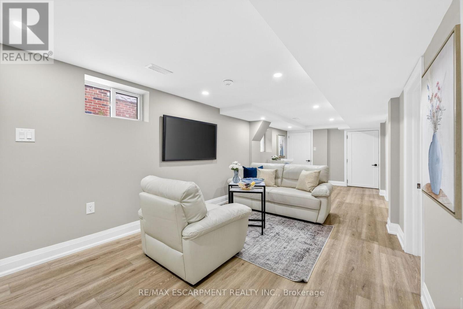 150 Brucedale Avenue E, Hamilton (Inch Park), Ontario  L9A 1N6 - Photo 28 - X12879932