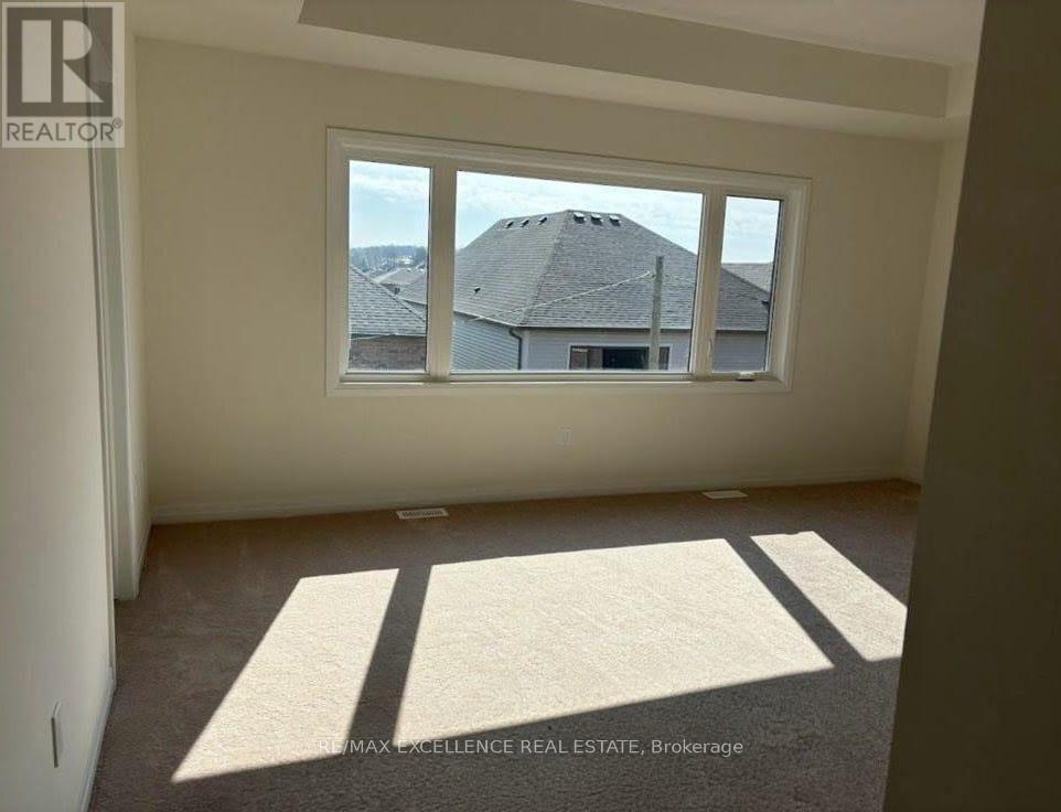 461 Robert Woolner Street S, North Dumfries, Ontario  N0B 1E0 - Photo 11 - X12879952