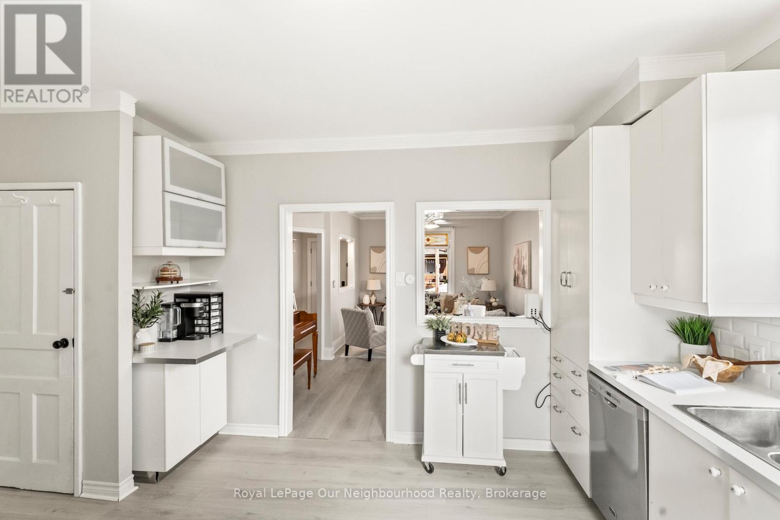 9 Carlisle Avenue, Clarington, Ontario  L1C 1W4 - Photo 11 - E12879976