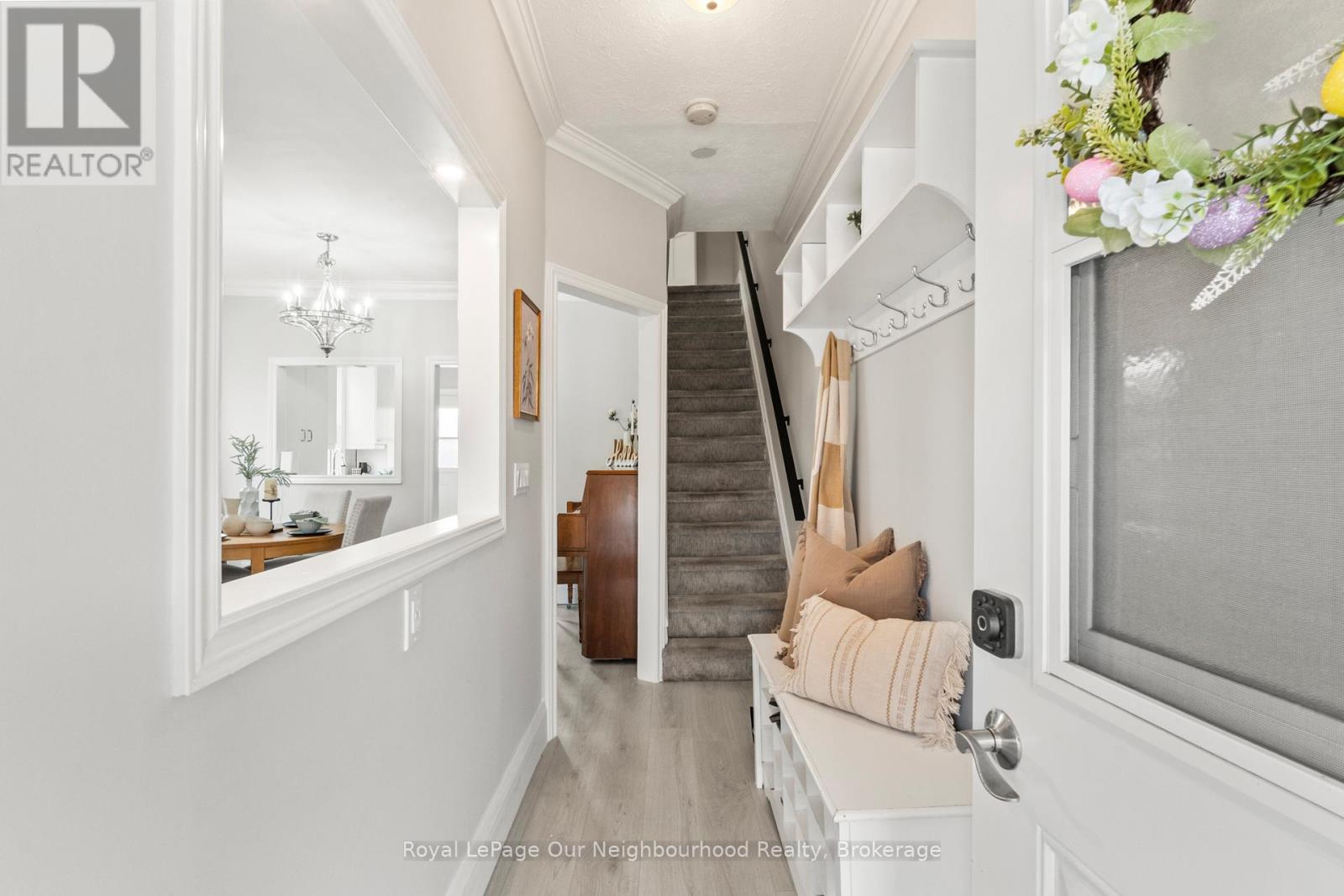 9 Carlisle Avenue, Clarington, Ontario  L1C 1W4 - Photo 3 - E12879976