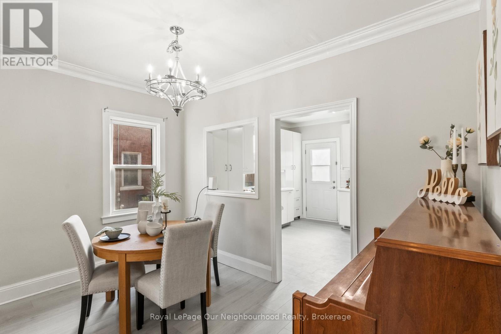 9 Carlisle Avenue, Clarington, Ontario  L1C 1W4 - Photo 8 - E12879976