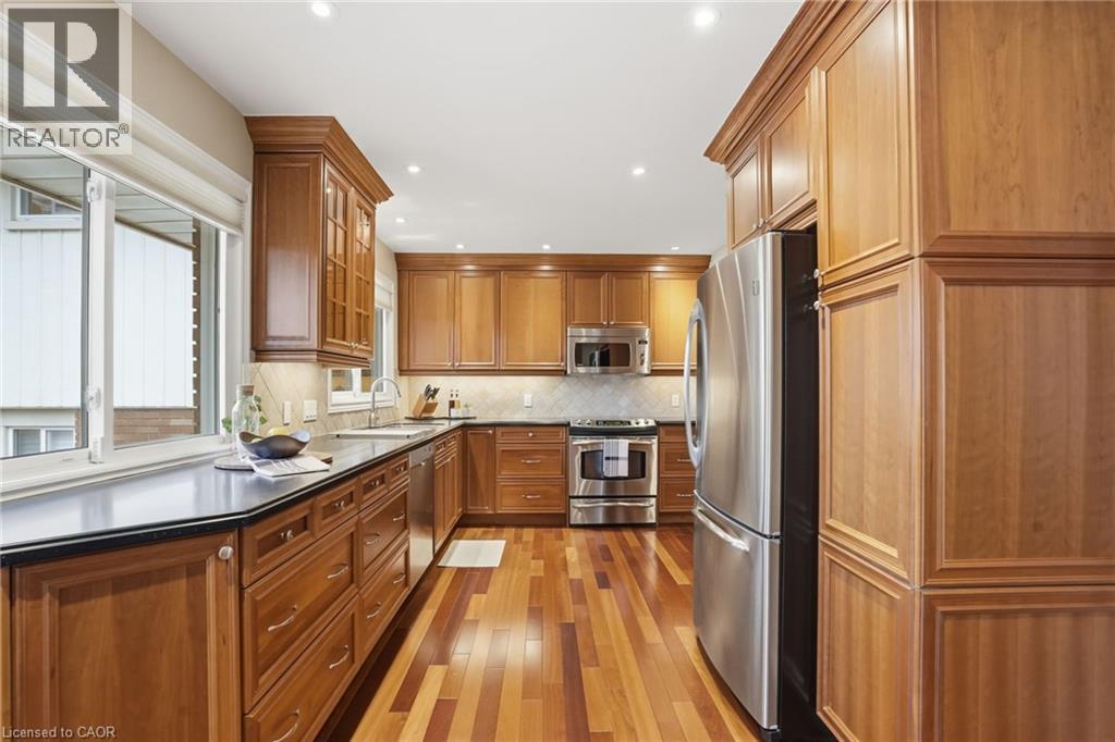 5210 Mulberry Drive, Burlington, Ontario  L7L 3P4 - Photo 16 - 40812016