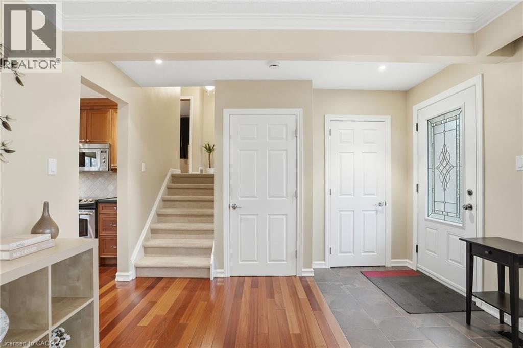 5210 Mulberry Drive, Burlington, Ontario  L7L 3P4 - Photo 8 - 40812016