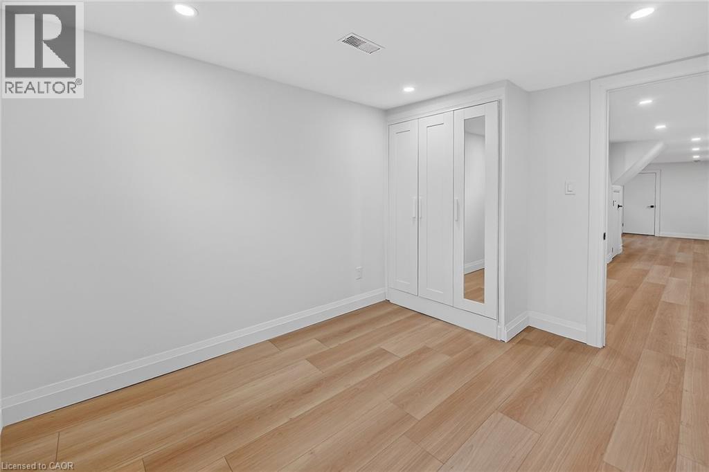 7 Crosthwaite Avenue S, Hamilton, Ontario  L8K 2T7 - Photo 36 - 40812003