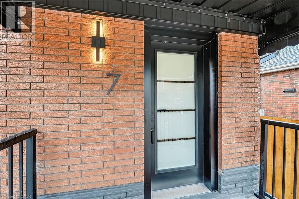 7 Crosthwaite Avenue S, Hamilton, Ontario  L8K 2T7 - Photo 7 - 40812003