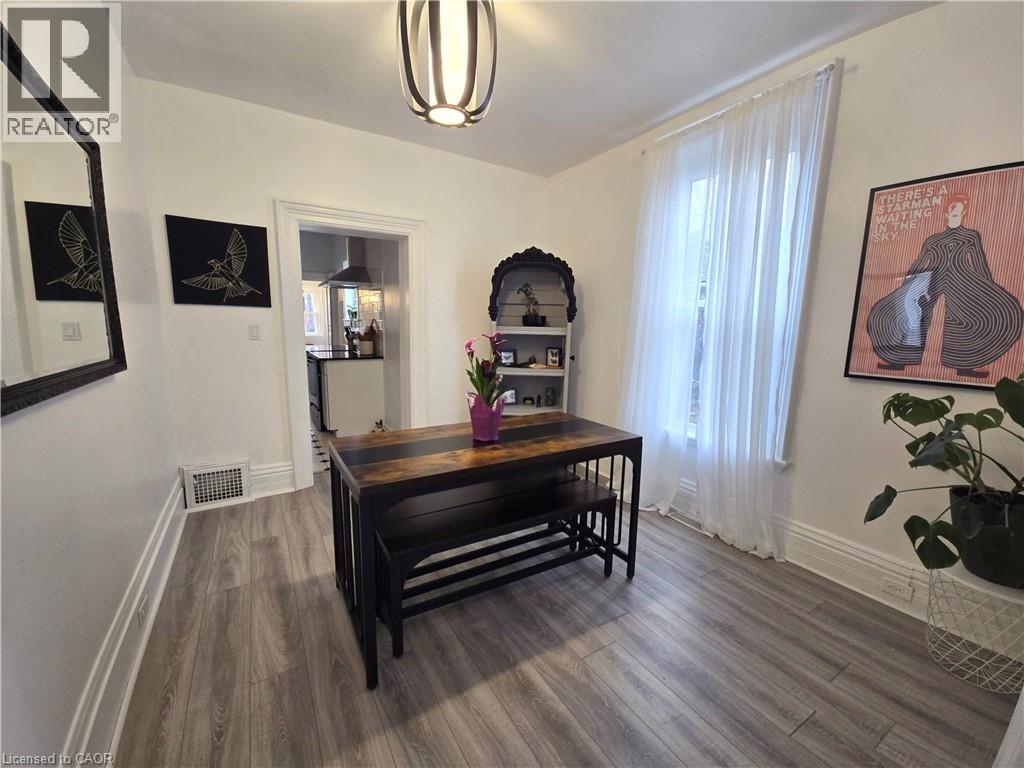 12 Pearl Street, Brantford, Ontario  N3T 3N4 - Photo 11 - 40811374