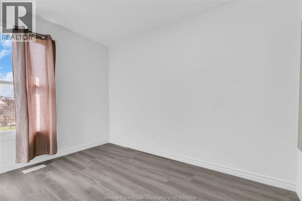 941 Cataraqui, Windsor, Ontario  N9A 3P7 - Photo 17 - 26005312