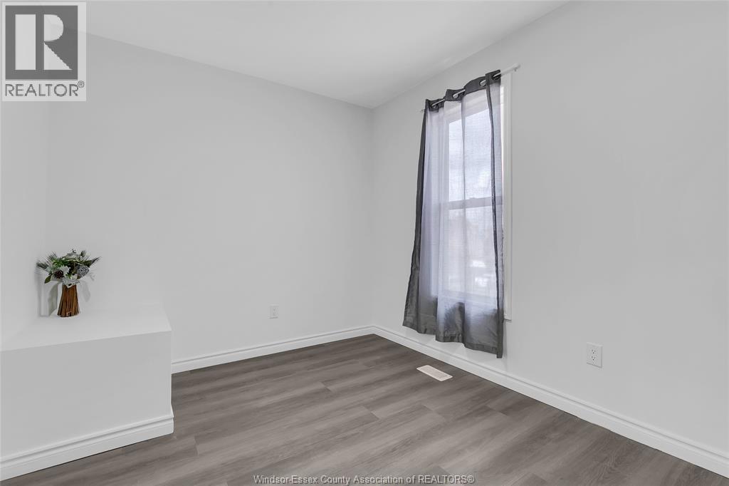 941 Cataraqui, Windsor, Ontario  N9A 3P7 - Photo 15 - 26005312