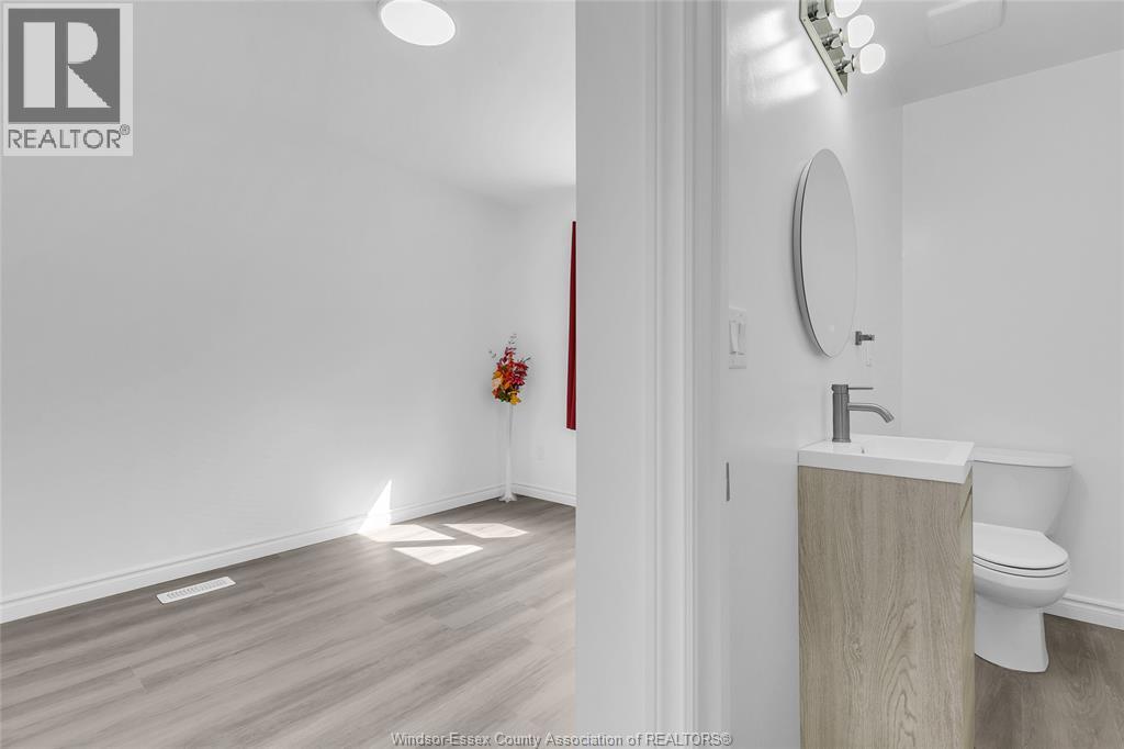 941 Cataraqui, Windsor, Ontario  N9A 3P7 - Photo 13 - 26005312