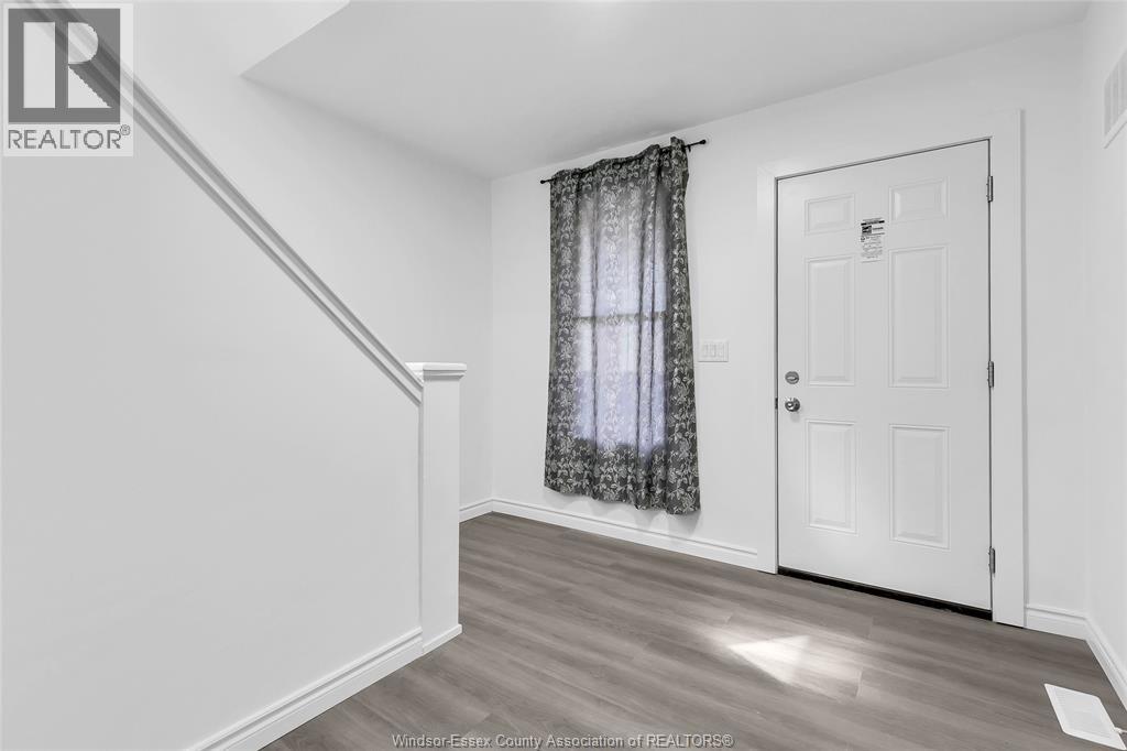 941 Cataraqui, Windsor, Ontario  N9A 3P7 - Photo 14 - 26005312