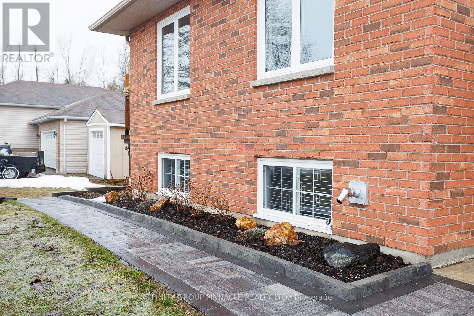 164 Wispi Shore Road, Kawartha Lakes, Ontario  K9V 4R5 - Photo 3 - X12880088