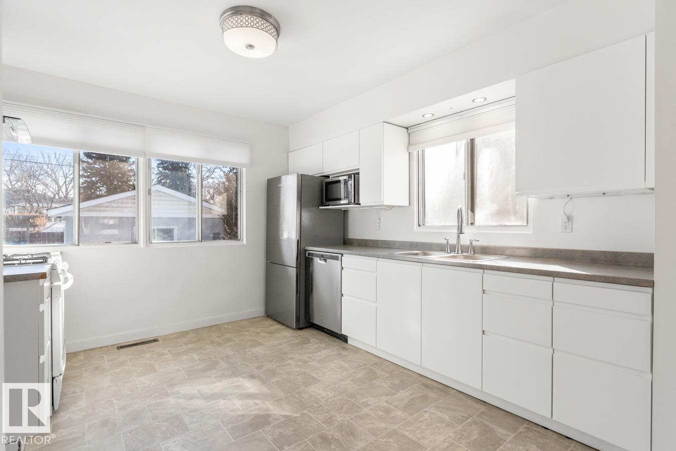 6511 98a St Nw, Edmonton, Alberta  T6E 3N1 - Photo 6 - E4477019