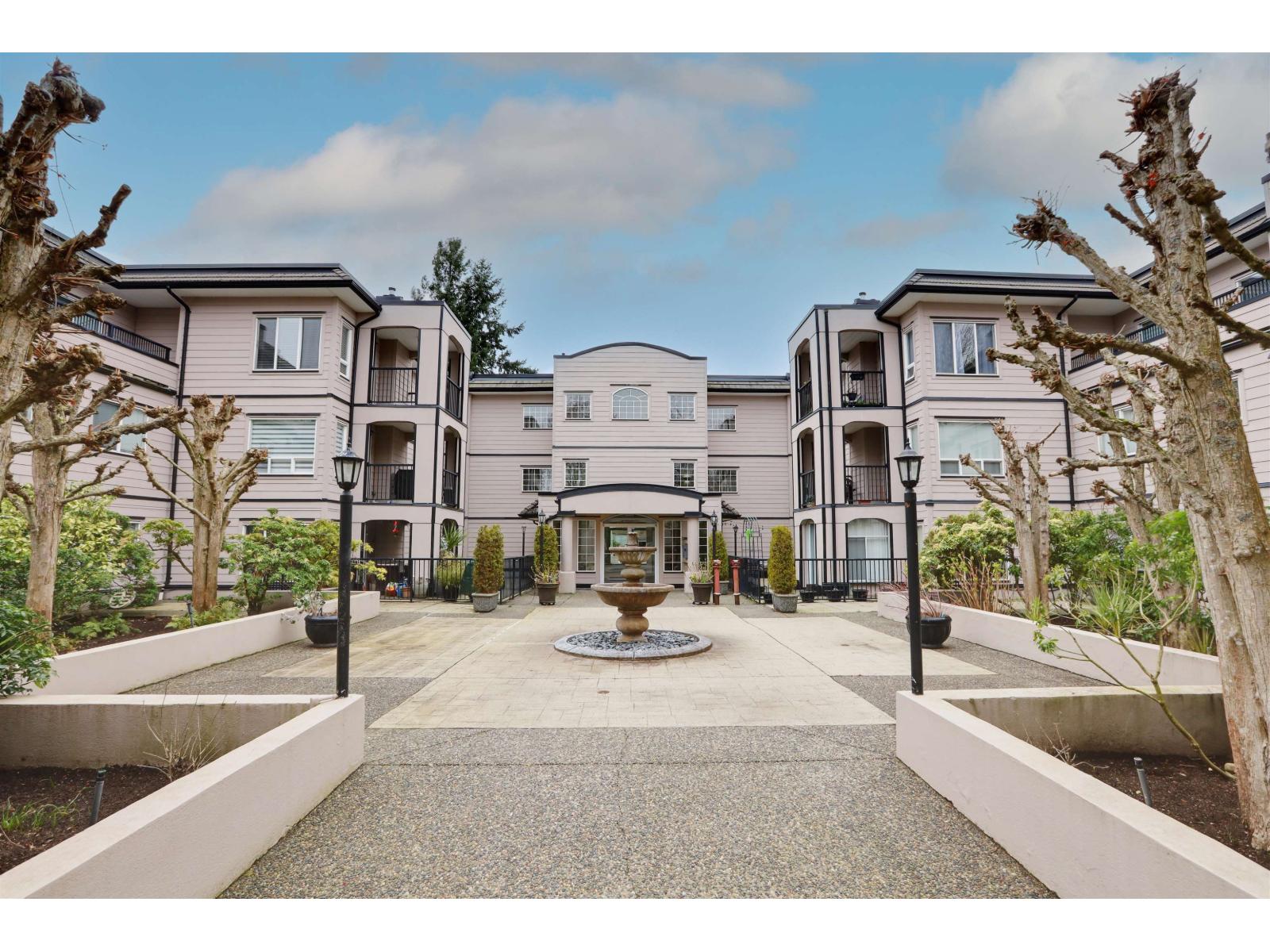 204 1533 Best Street, White Rock, British Columbia  V4B 4E9 - Photo 1 - R3099111