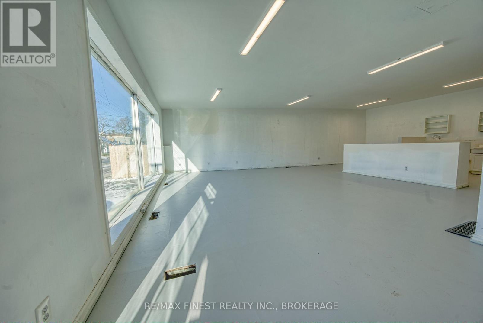Unit 2 - 477 Macdonnell Street, Kingston, Ontario K7K 4W5 - Photo 6 - X12880238