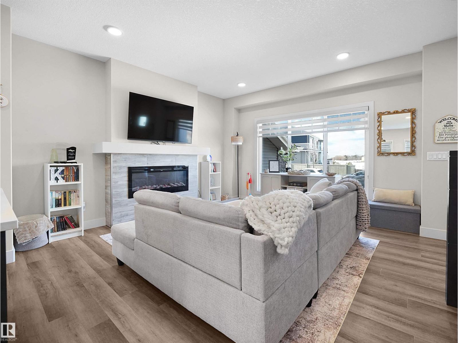 8103 Orchards Green Gr Sw, Edmonton, Alberta  T6X 2N7 - Photo 7 - E4477299