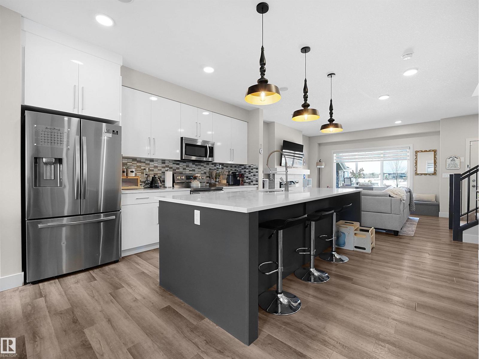 8103 Orchards Green Gr Sw, Edmonton, Alberta  T6X 2N7 - Photo 3 - E4477299