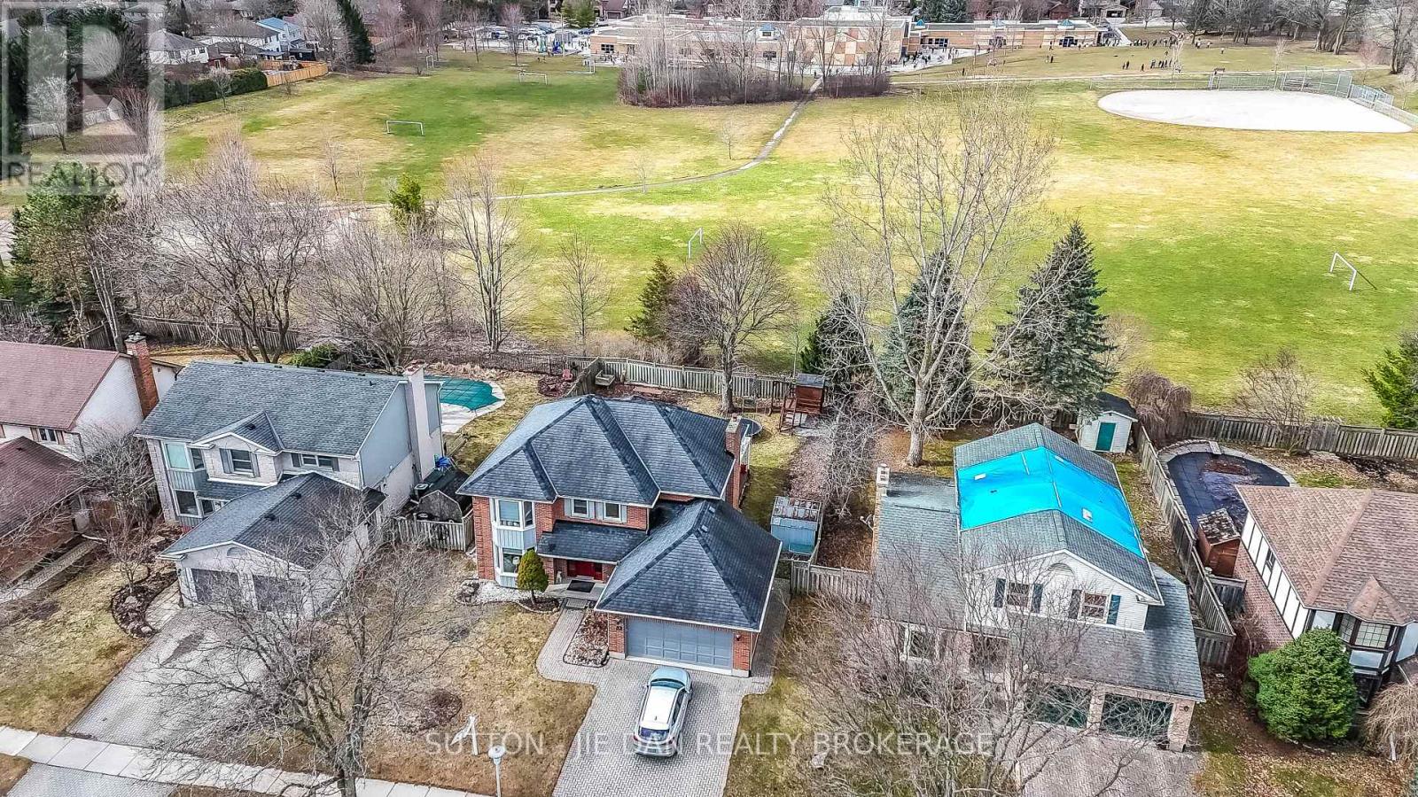 33 REPTON AVENUE, London North, Ontario