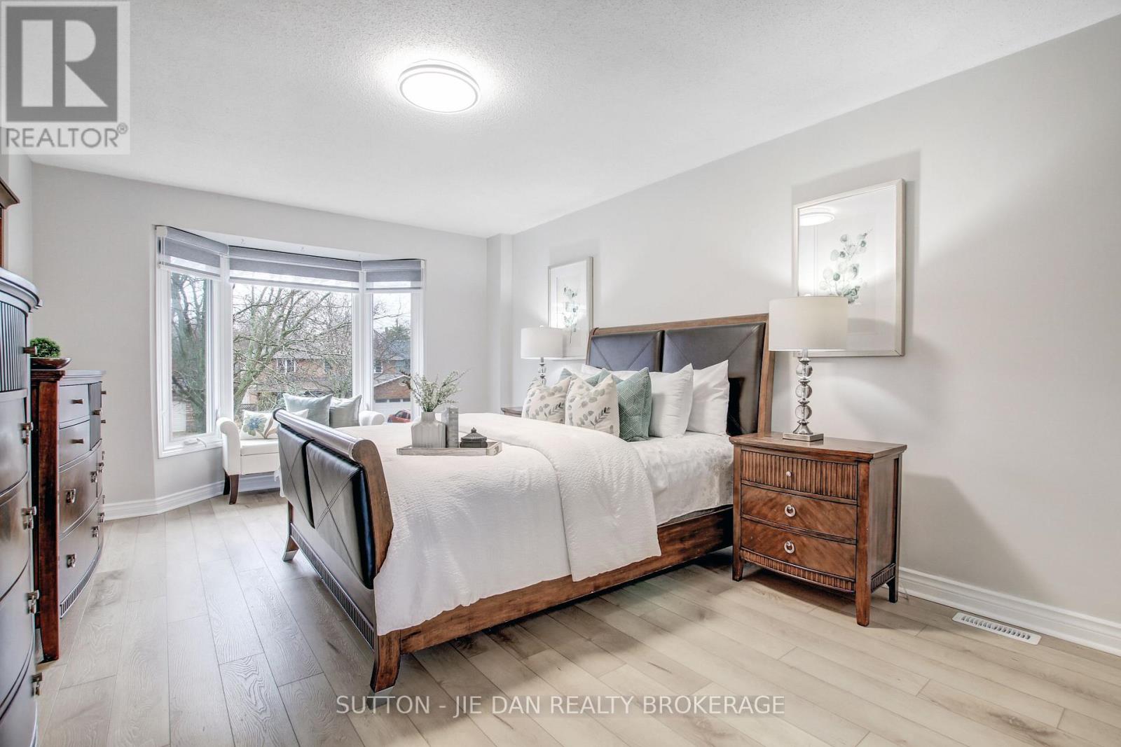 33 Repton Avenue, London North, Ontario  N5X 3G3 - Photo 20 - X12880016