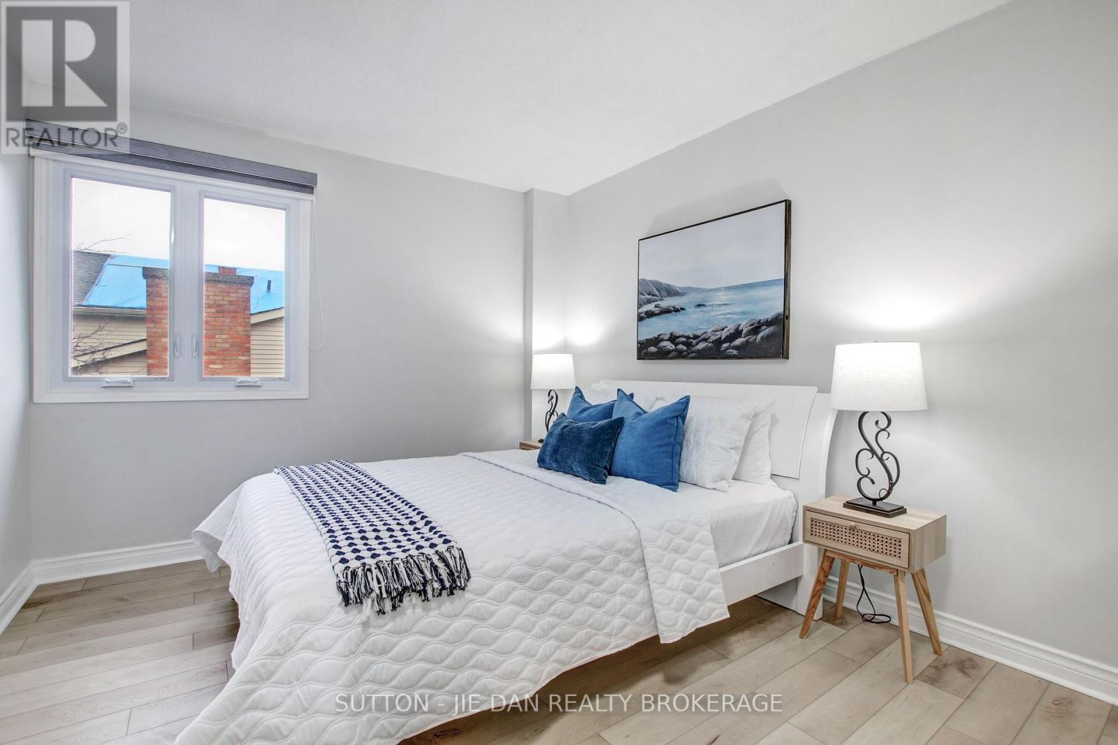 33 Repton Avenue, London North, Ontario  N5X 3G3 - Photo 24 - X12880016