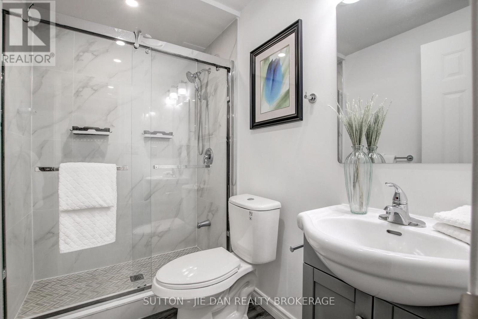 33 Repton Avenue, London North, Ontario  N5X 3G3 - Photo 29 - X12880016