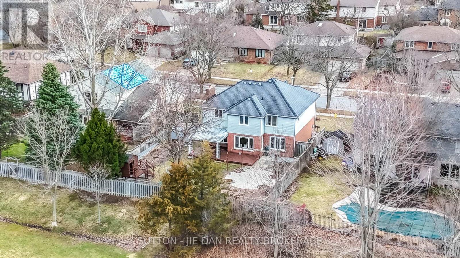 33 Repton Avenue, London North, Ontario  N5X 3G3 - Photo 33 - X12880016