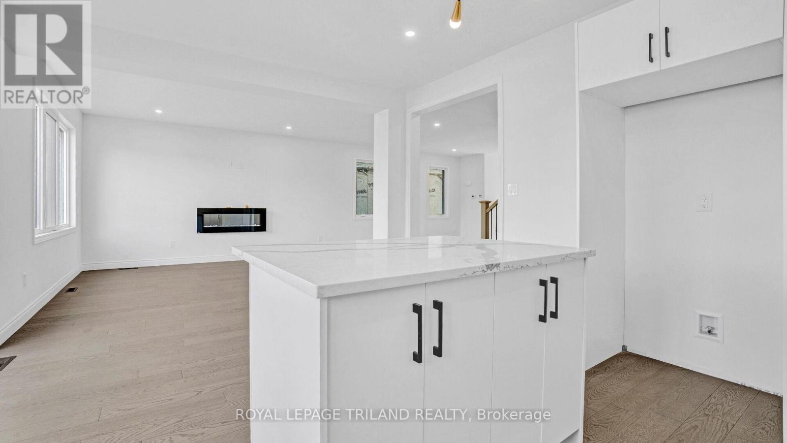 15 Ahmed Place, St. Thomas, Ontario  N5R 4W7 - Photo 15 - X12880064