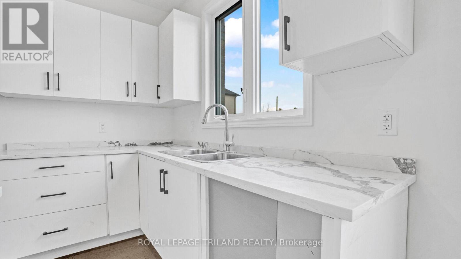 15 Ahmed Place, St. Thomas, Ontario  N5R 4W7 - Photo 17 - X12880064