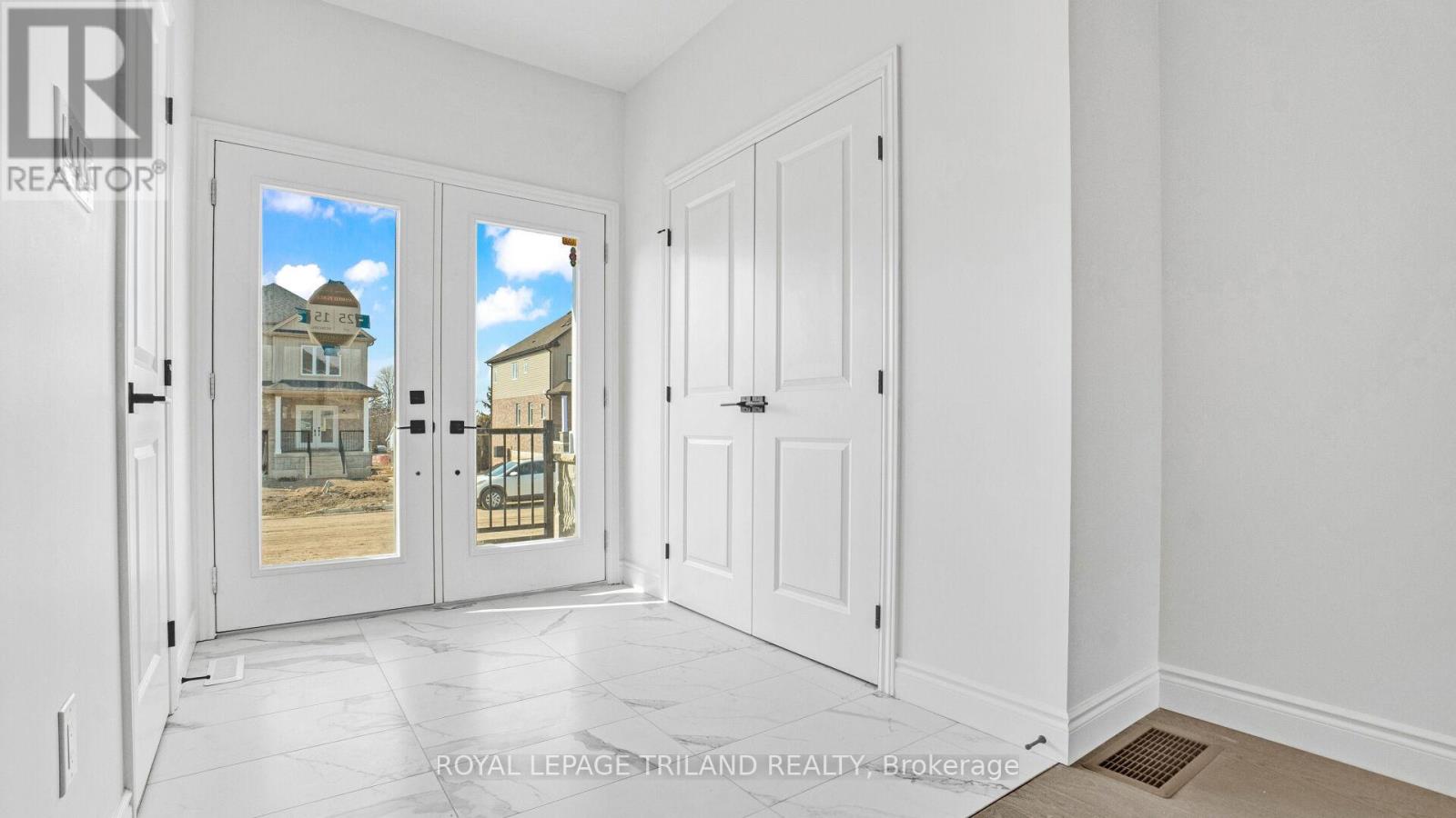 15 Ahmed Place, St. Thomas, Ontario  N5R 4W7 - Photo 6 - X12880064