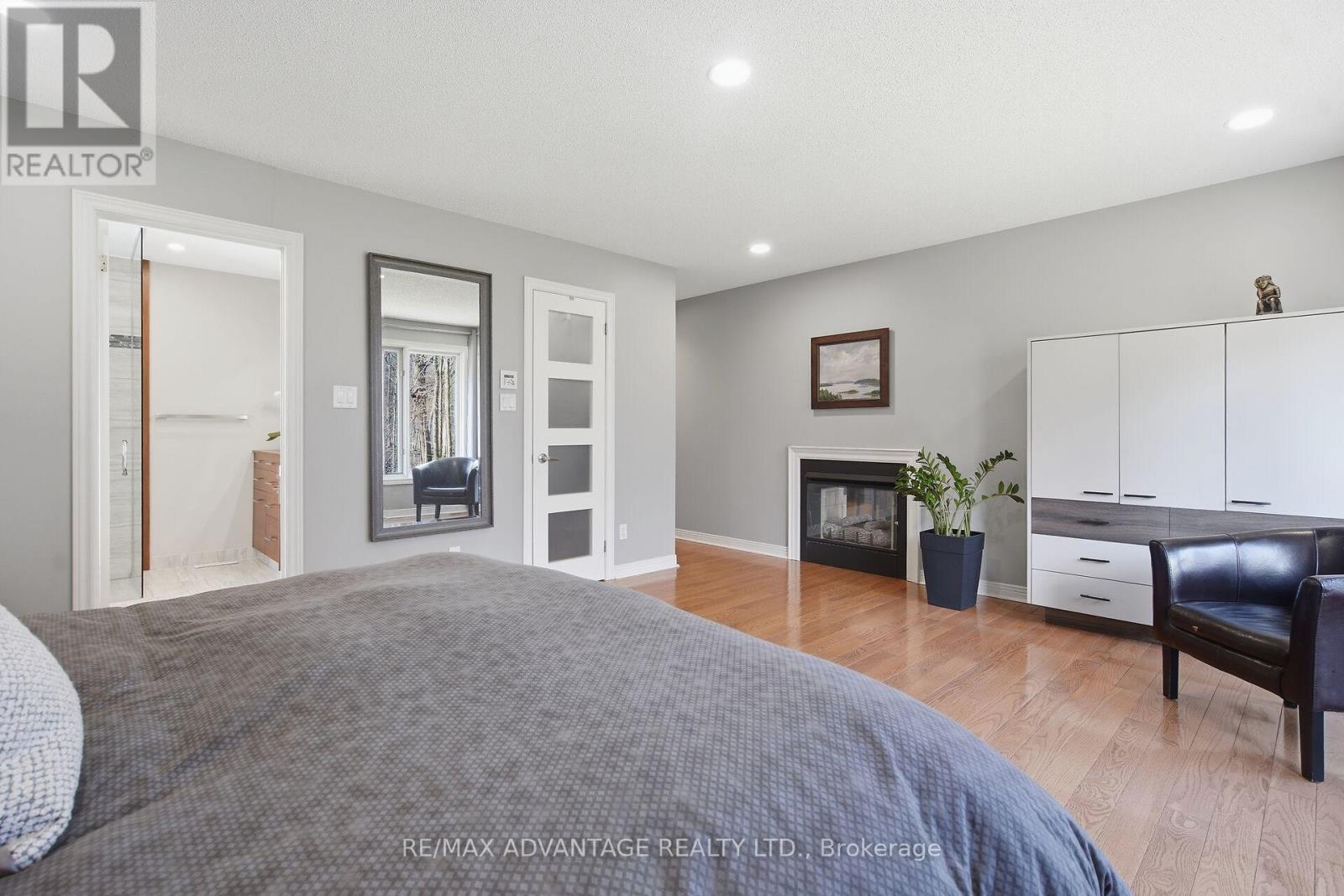 28 Wynfield Lane, Middlesex Centre, Ontario  N6H 5L2 - Photo 25 - X12880092