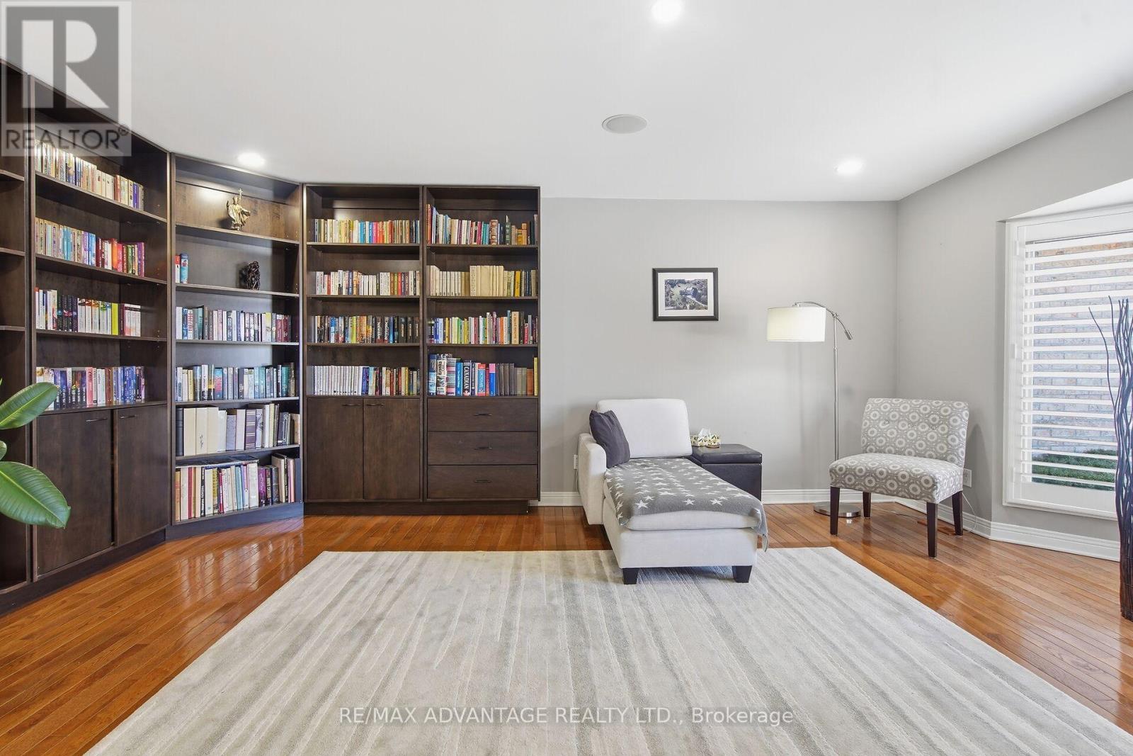 28 Wynfield Lane, Middlesex Centre, Ontario  N6H 5L2 - Photo 6 - X12880092