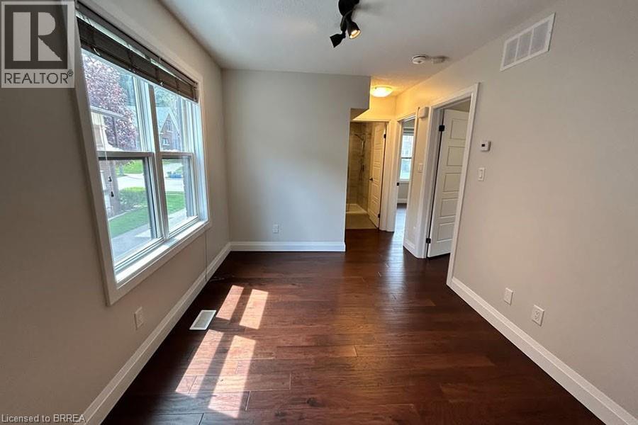 24 Locust Street Unit# A, Kitchener, Ontario  N2H 1W7 - Photo 3 - 40811618