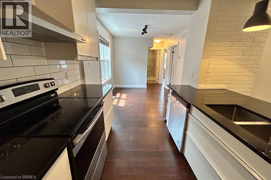 24 Locust Street Unit# A, Kitchener, Ontario  N2H 1W7 - Photo 5 - 40811618