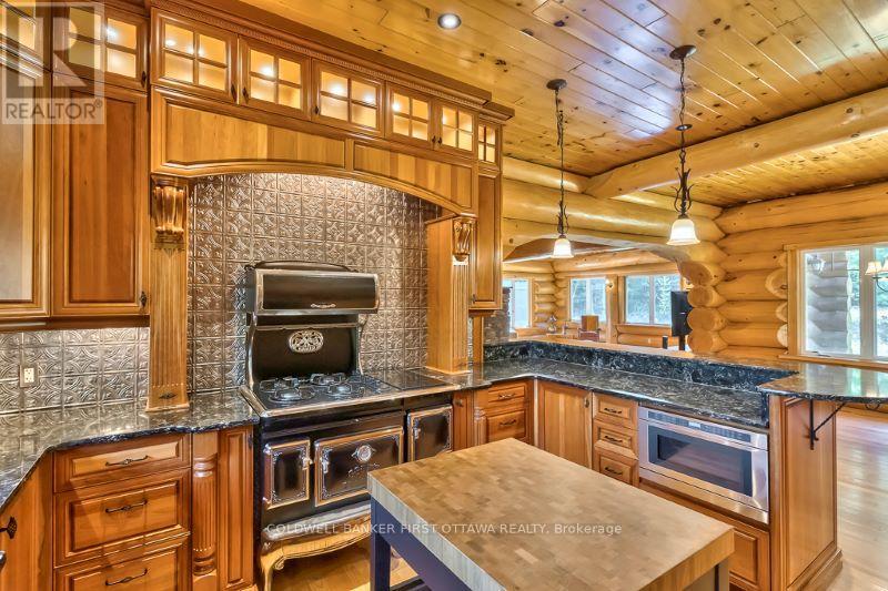 2467 Darling Road, Lanark Highlands, Ontario  K0A 1P0 - Photo 12 - X12880130