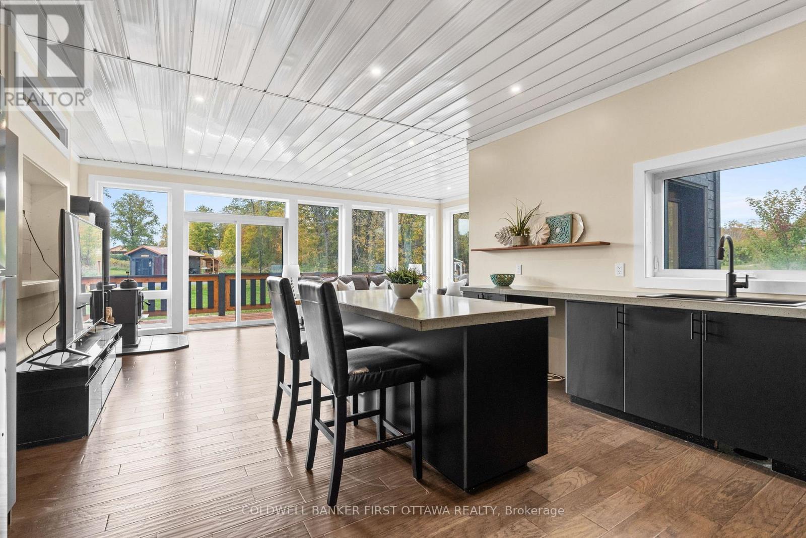 4210 Scotch Line Road, Tay Valley, Ontario  K7H 3C5 - Photo 11 - X12880144