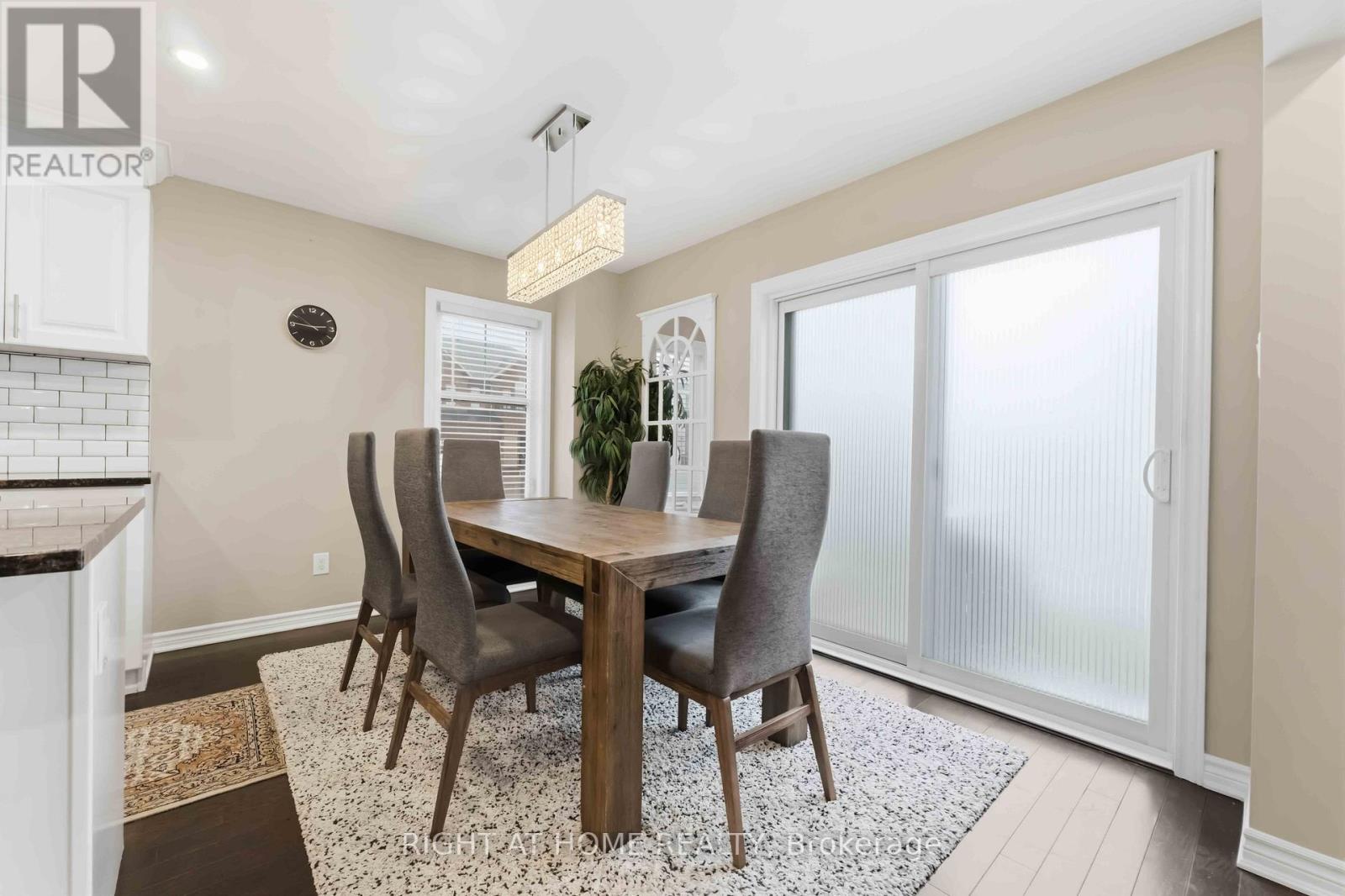 1001 Rue Du Manege Street, Ottawa, Ontario  K2S 0Y7 - Photo 10 - X12880174