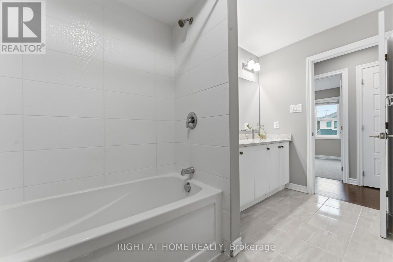 1001 Rue Du Manege Street, Ottawa, Ontario  K2S 0Y7 - Photo 28 - X12880174