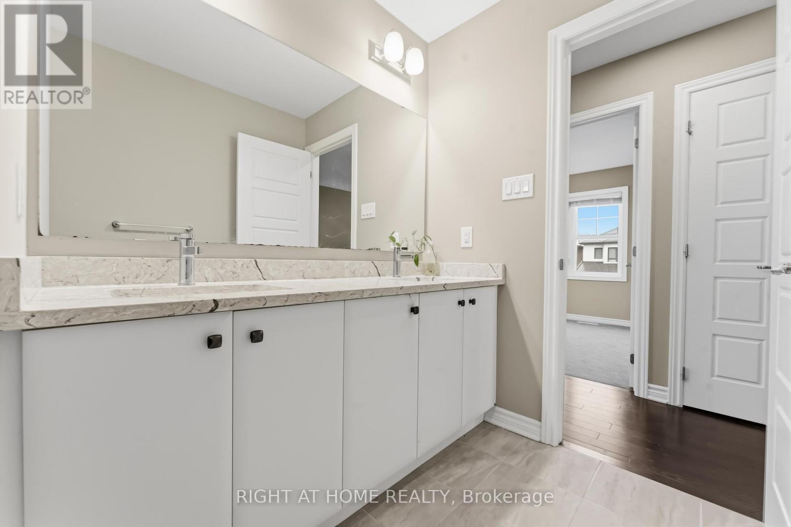 1001 Rue Du Manege Street, Ottawa, Ontario  K2S 0Y7 - Photo 30 - X12880174